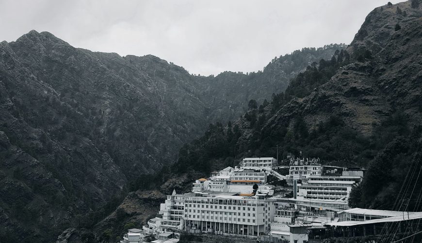 Title: Discover the Spiritual Beauty of Vaishno Devi Katra: A Complete Guide